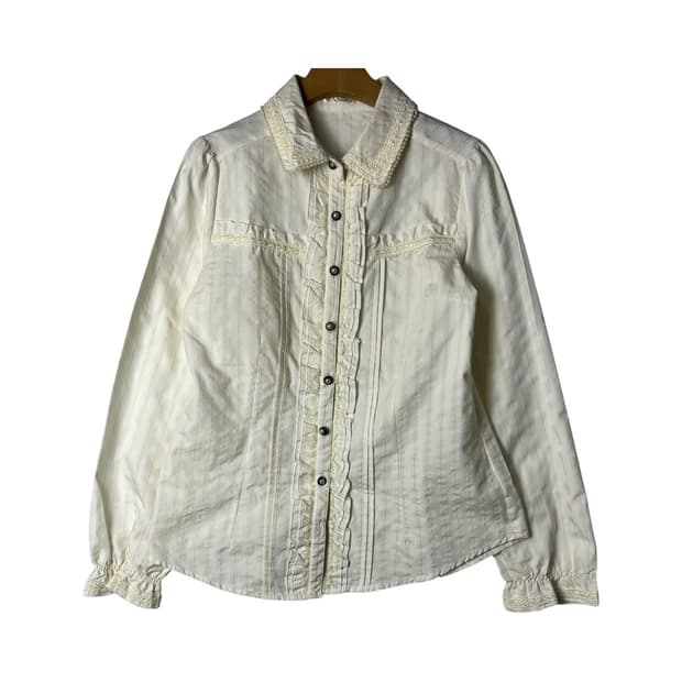 [AXES FEMME] 엑시즈팜 레이스 프릴 블라우스