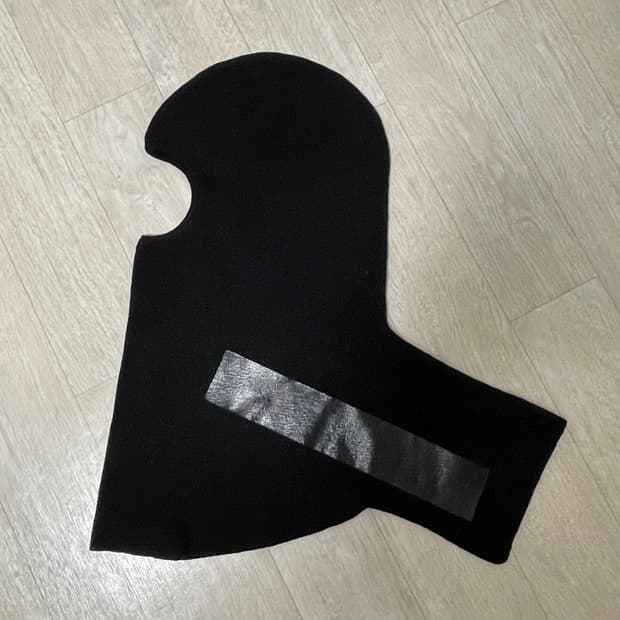 라프시몬스 x 템플라 바라클라바