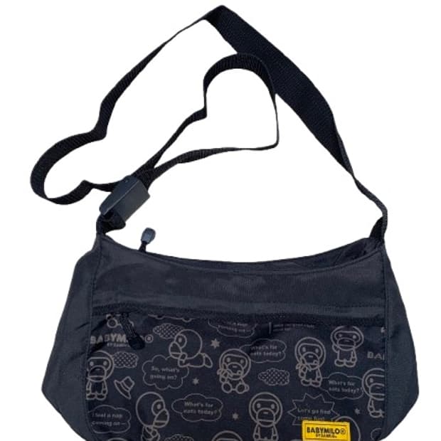 (희소)베이프 산리오 마일로 크로스백