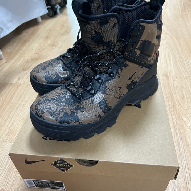 나이키 ACG 줌 가이아 돔 고어텍스 285