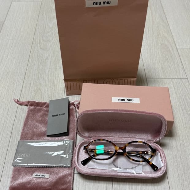 미우미우 리가드 안경