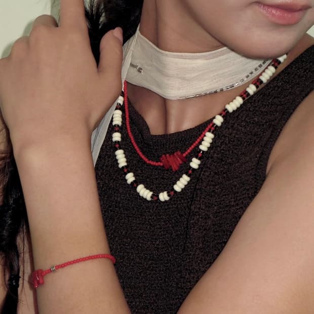 White Rhythm Necklace