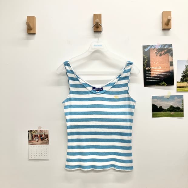 버버리 스트라이프 슬리브리스