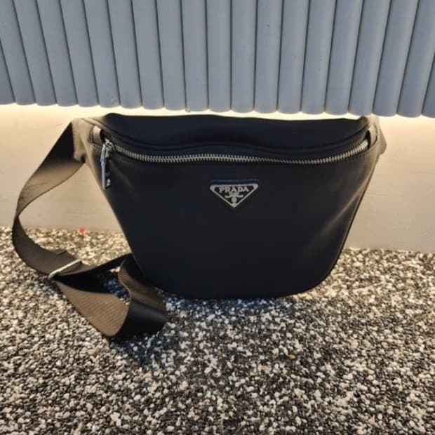 프라다뷰티 뷰티 힙색 벨트백 무료배송