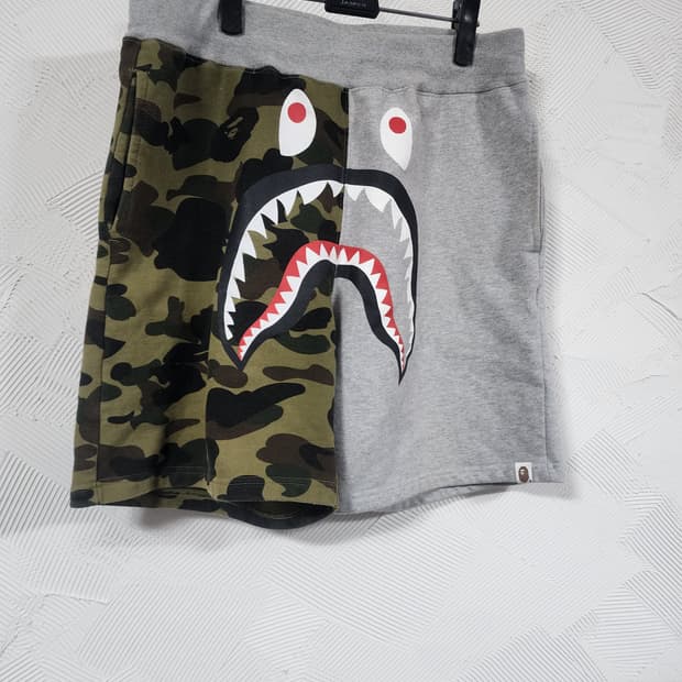 BAPE 샤크 하프 팬츠 카모 / 그레이
