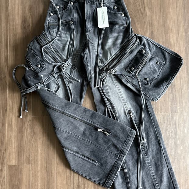 surgery oblique cargo jeans 'black denim