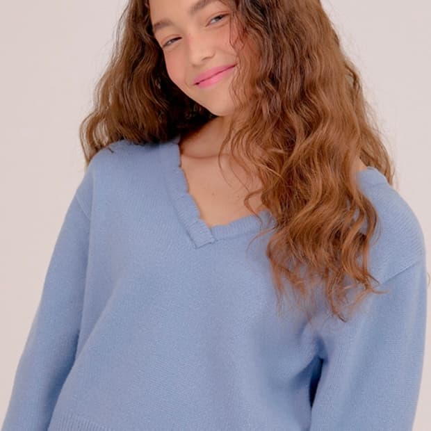 유어네임히얼 구름이 니트 스카이 블루 [장희령, 서현진, 효민 착용]