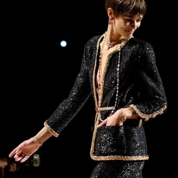 샤넬 스팽글 트위드자켓