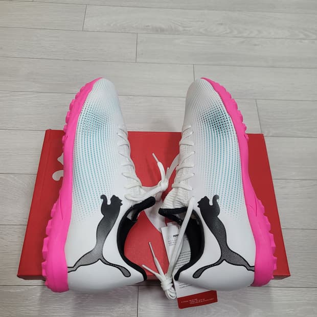 (285)푸마 풋살화 퓨처 7 플레이 TT[대전 직거래도 가능]