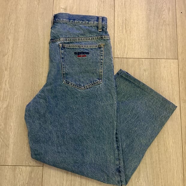 23FW 슈프림 배기 진 워시드 인디고