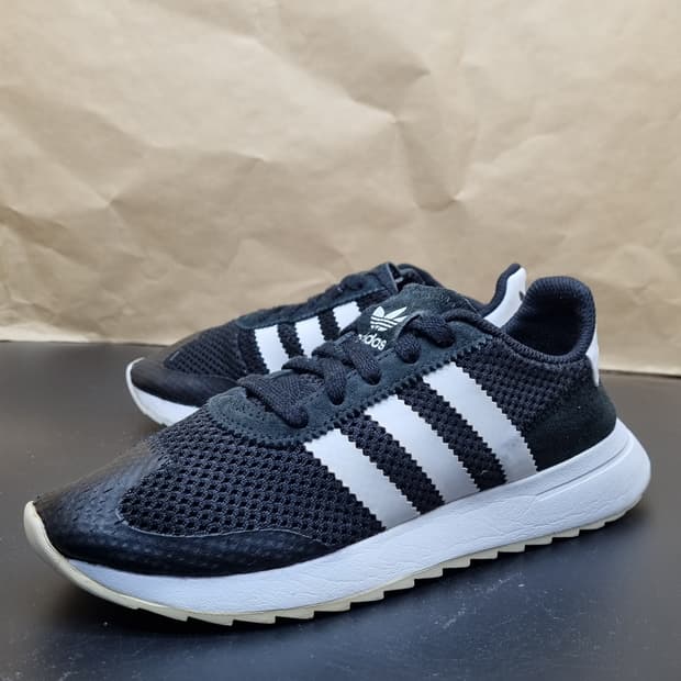 아디다스 플래시백 운동화 220