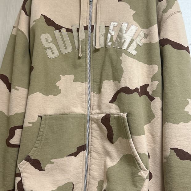 슈프림 아크 써멀 후드집업 데저트 카모 - 24FW