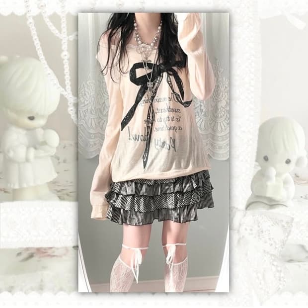 퍄뮤빈티지 파뮤 걸리쉬 페이지보이 리본 프린팅 티셔츠 히메오네갸루로걀공겜