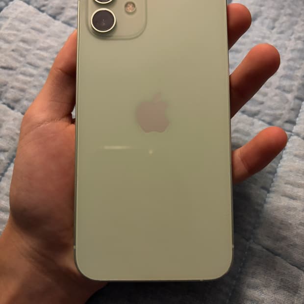 아이폰12 64기가 충전기까지