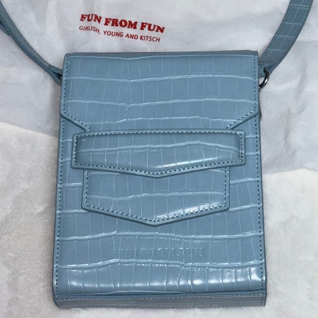 펀프롬펀 croc mini sugar bag blue