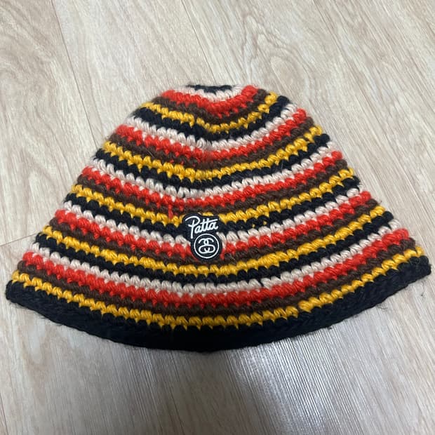 스투시 파타 스트라이프 니트 버킷햇