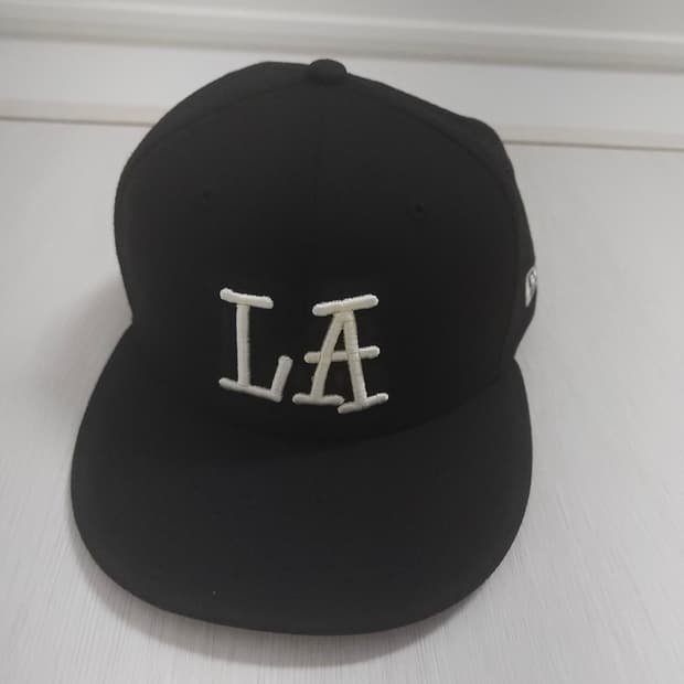 스투시 LA 뉴에라 캡(7 3/4)
