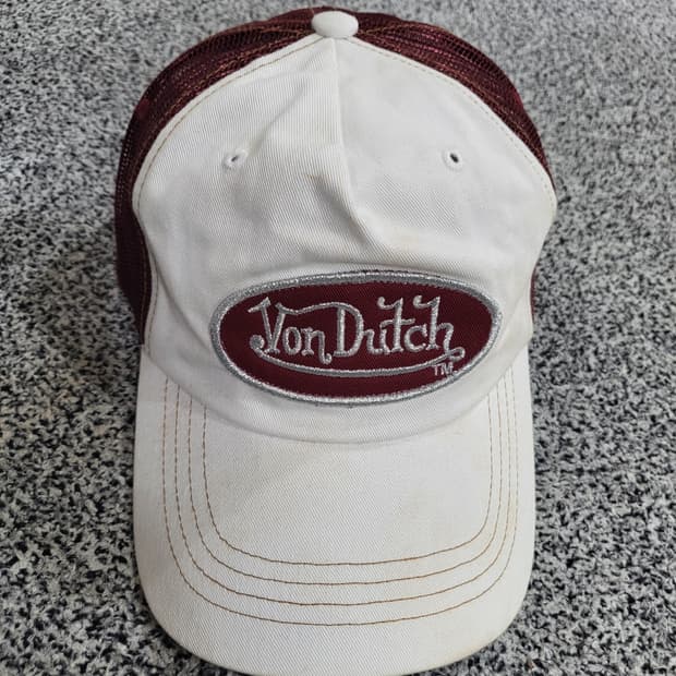Von Dutch 트러커 캡
