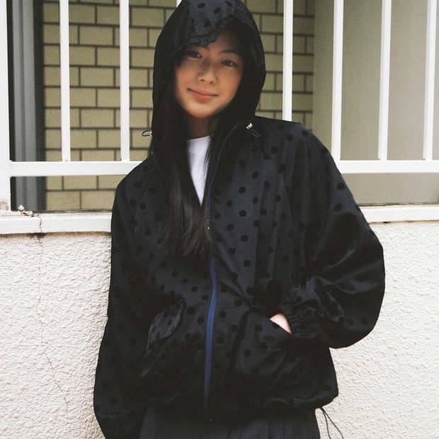 오헤시오 도트  dot frill hooded windbreaker 