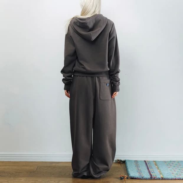 코이세이오038 COMFY SWEATPANTS BROWN