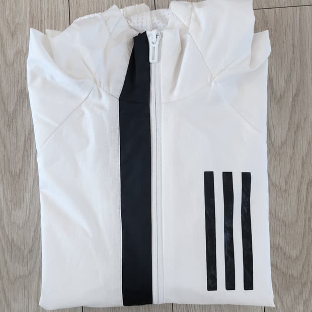 아디다스 바람막이 