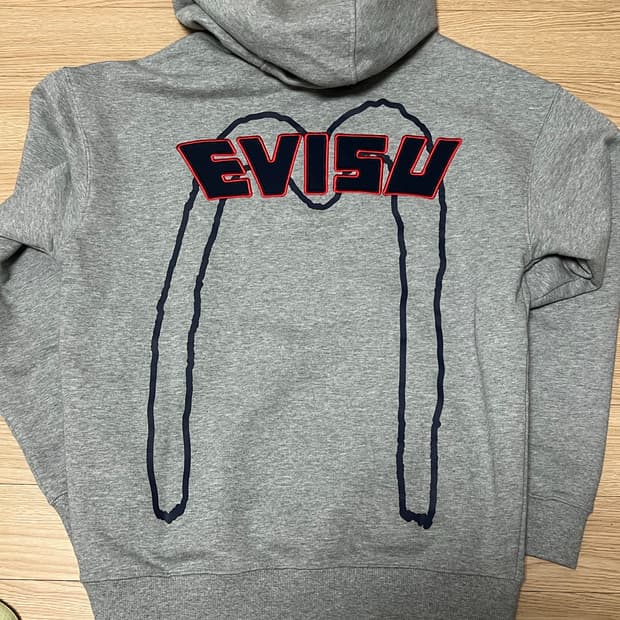 에비수 후드티