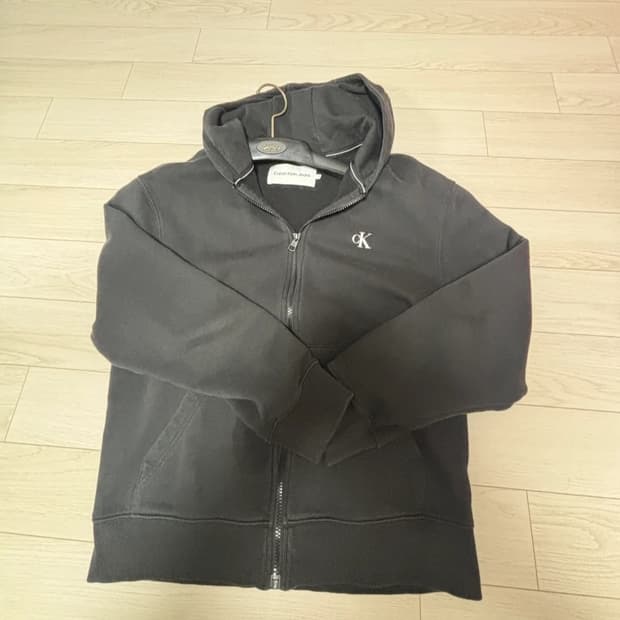 켈빈클라인 진스 후드집업 S 급처