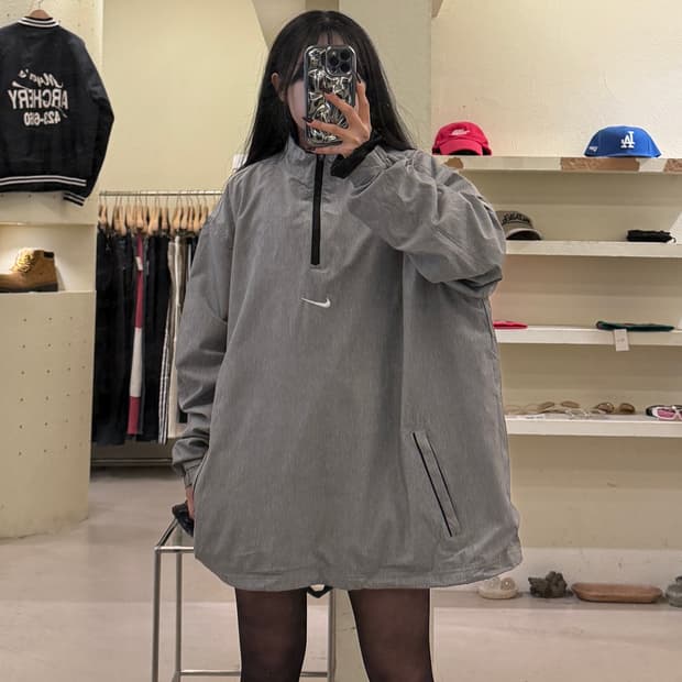 나이키 스우시 그레이 반집업 웜업 U1442