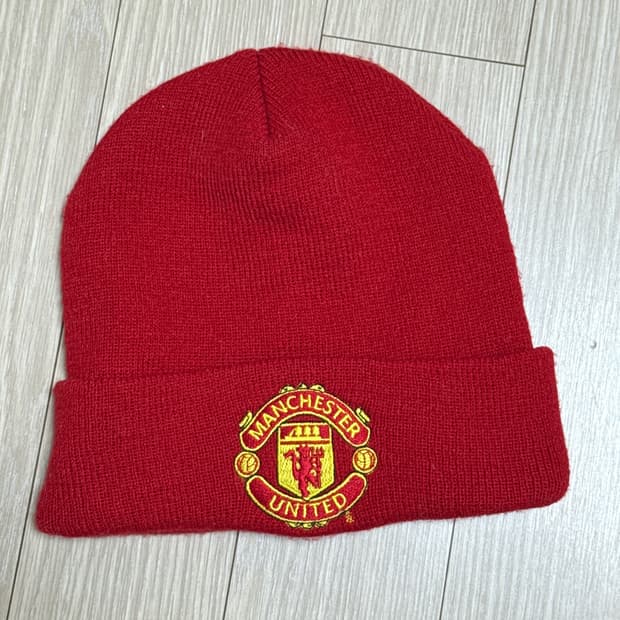 맨체스터 유나이티드 울 비니