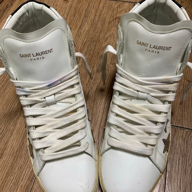 생로랑 스타 패치 화이트 스니커즈 (38) (240)