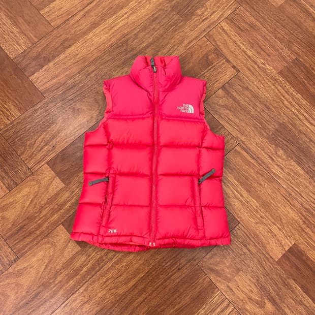 여성 노스페이스 700 눕시 패딩조끼