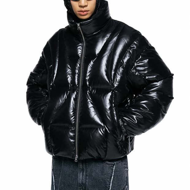 인사일런스 유광 숏패딩 판매합니다