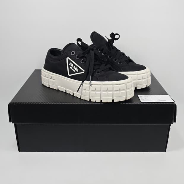 프라다 나일론 개버딘 휠 스니커즈 ( 250 )