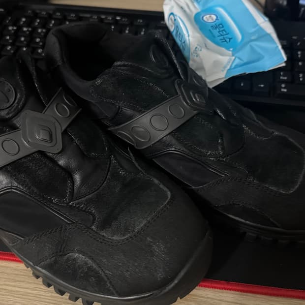 키코 코스타디노브 안타라스 슈즈 옵시디언