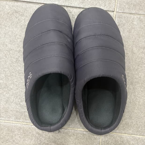 Subu(스부) 패딩 슬리퍼 스틸그레이