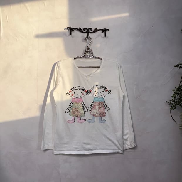 White twin babies patch long sleeve