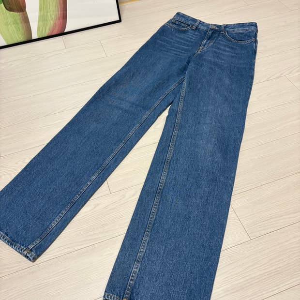 COS 코스 루즈 스트레이트 데님 중청 25