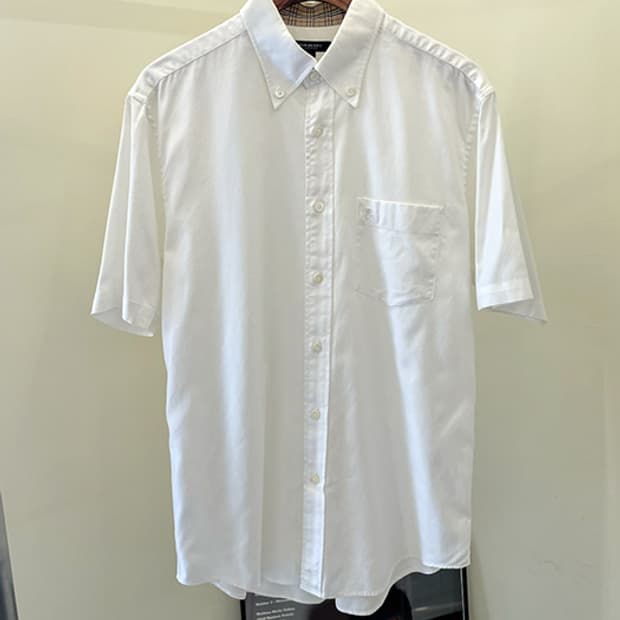 BURBERRY (L)