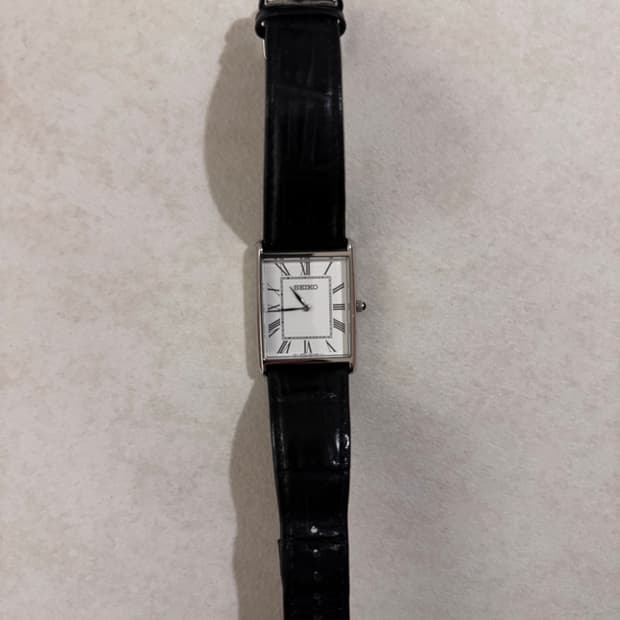 세이코 쿼츠 드레스 워치