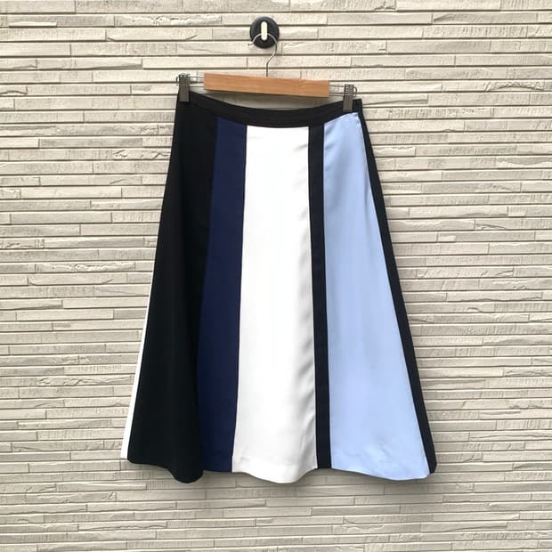 2nd floor 세컨드 플로어 스커트