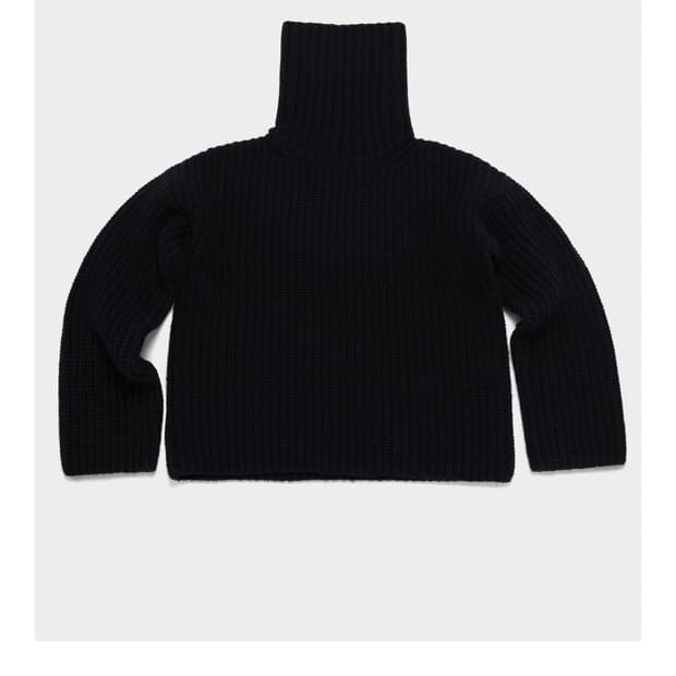 ponytail 터틀넥 풀오버