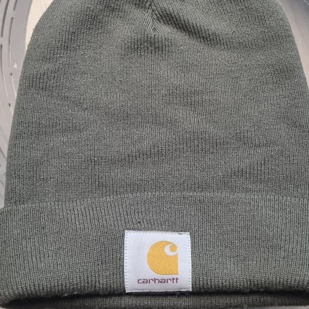 
Carhartt WIP 아크릴 와치 햇 비니 (카키)
