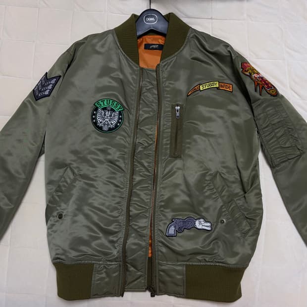 스투시 여성 항공점퍼 S사이즈