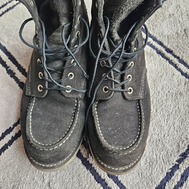 레드윙 8874 스웨이드 260사이즈 팝니다!