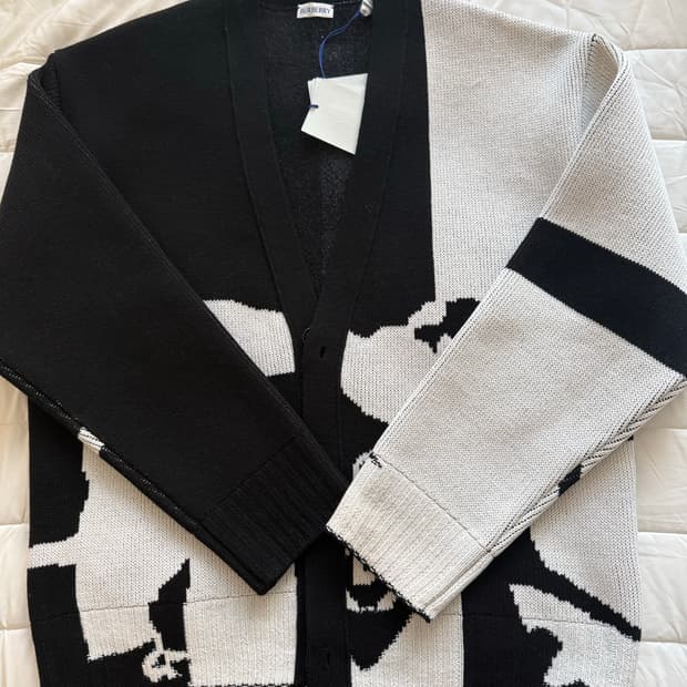 버버리 24fw 안타르시아 ekd 울가디건 XXL(110)