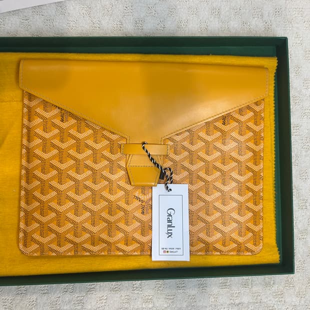 [정품/중고] 고야드 카몬도 클러치