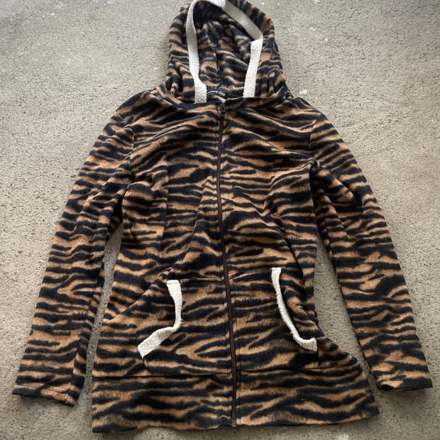 Leopard zip up hoody