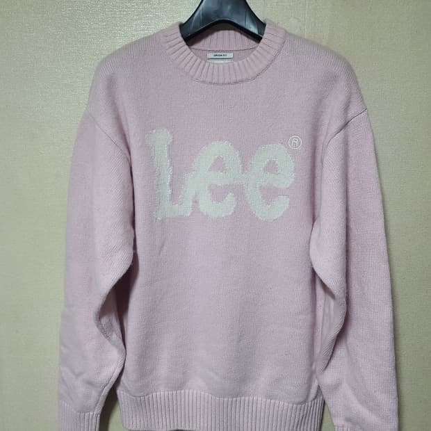 Lee 빅트위치 로고 핑크 니트