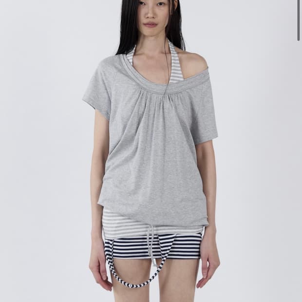 세릭 Round Drawstring Hem Top _ Gray