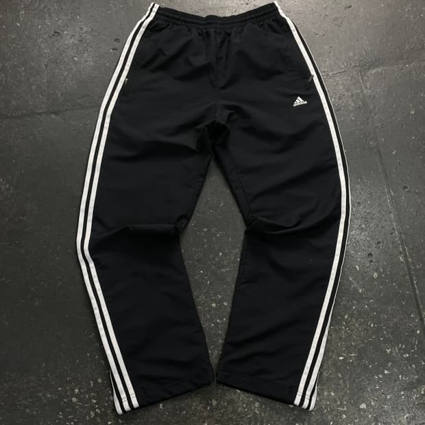 100 아디다스ㅏ 나일론 팬츠 
